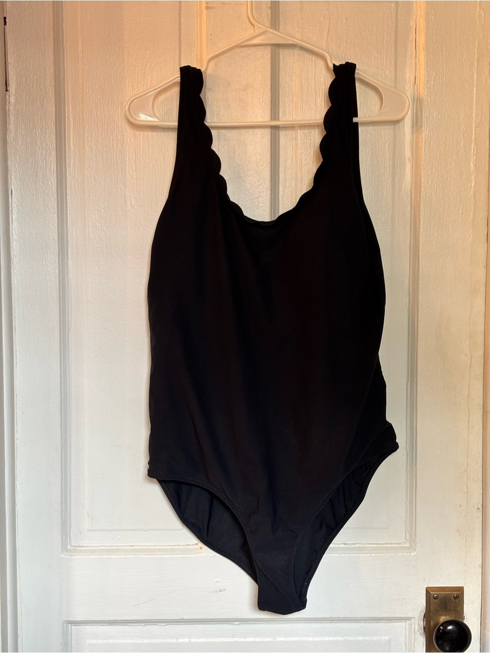 Vineyard Vines Black Scallop Edge One-Piece Swimsuit